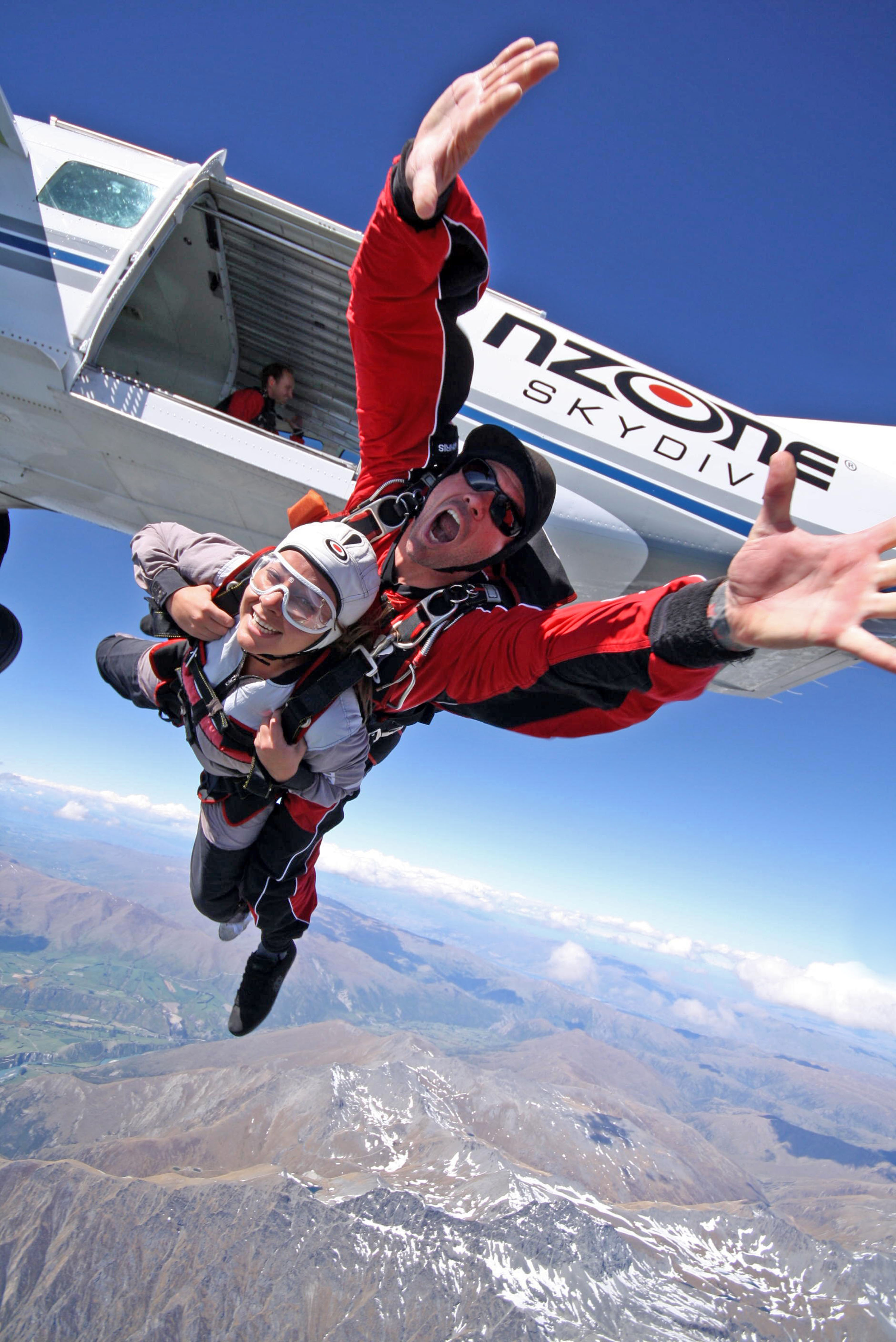 1NzoneSkydive_QT09.jpg